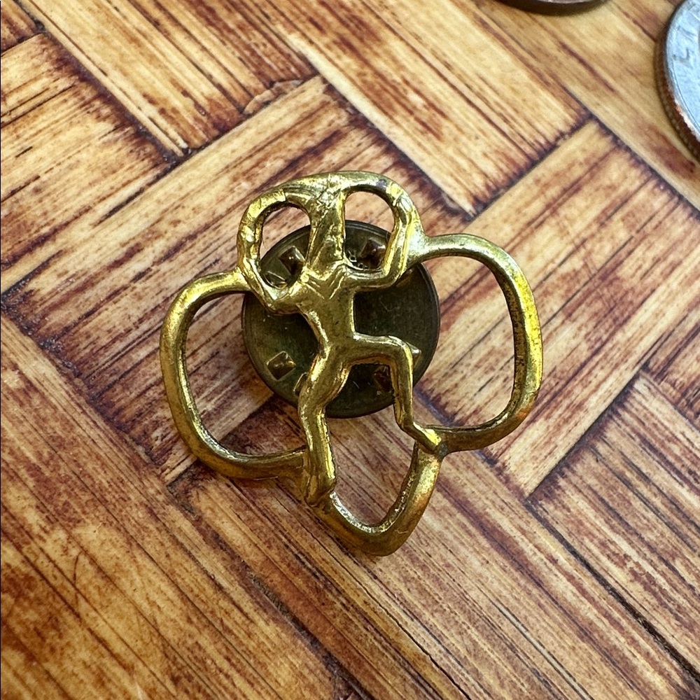 Vintage Girl Scouts Pin - Gold